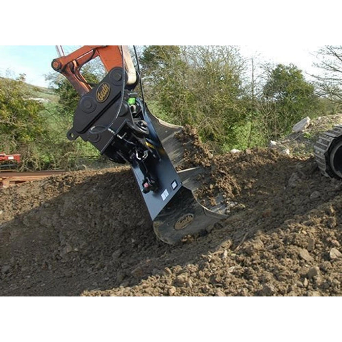 Geith Hydraulic Angle Excavator Tilt Bucket Dual Ram in action