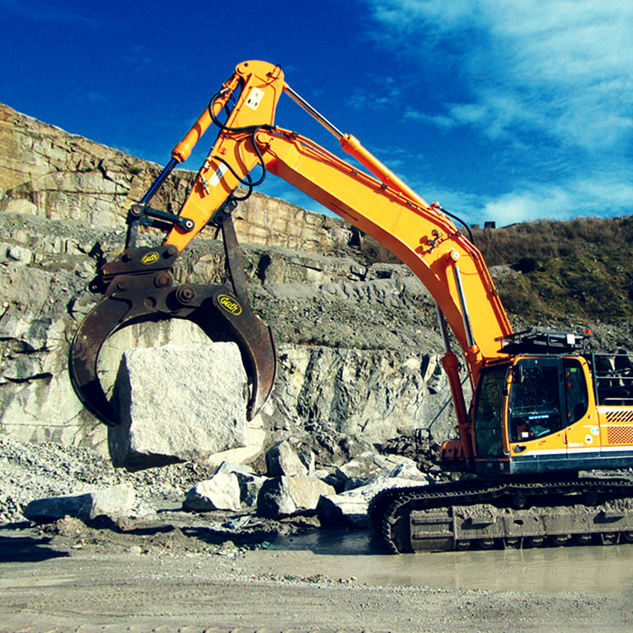 Geith Mechanical Excavator Grapple in action