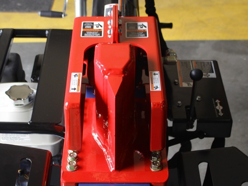 Iron and Oak 37 Ton Log Splitter top view dislodger
