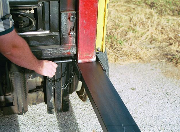 heavy duty fork extensions front close up view